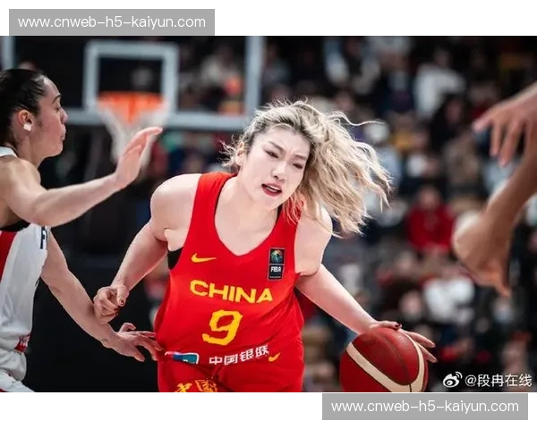 年轻球队提升防守侵略性，与传统强队差距逐步缩小