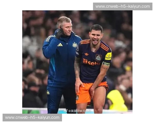 纽卡斯尔核心吉马良斯确认腿筋重伤，预计缺阵两个月影响欧冠附加赛