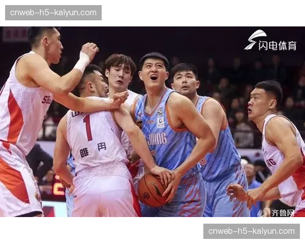 新疆广汇轻取山东高速，巩固积分榜次席位置